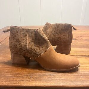 TOMS booties